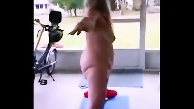 scorching senior MommaVee Visits Her Step cousin And Does bare Yoga!