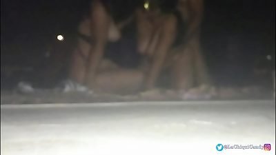 I boink 2 spectacular toasted sisters in public PART2, with the morbid that someone can watch us / LolitaAbney / Chiquicandy